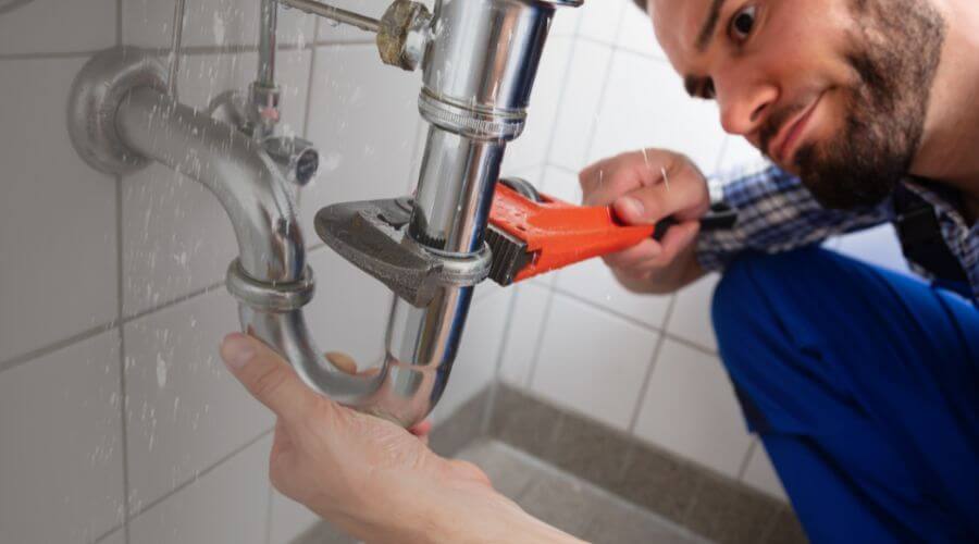 Professional same day plumber services in Illiopolis, IL